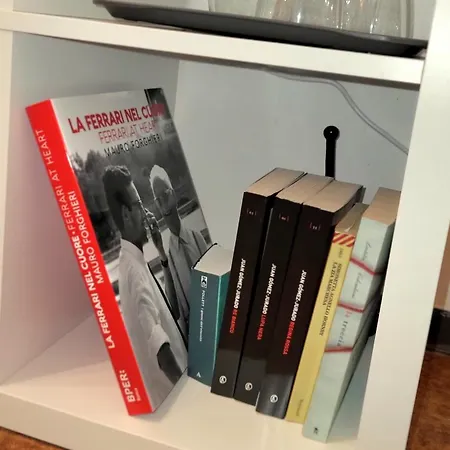 Apartamento Di Fronte All'ospedale Módena