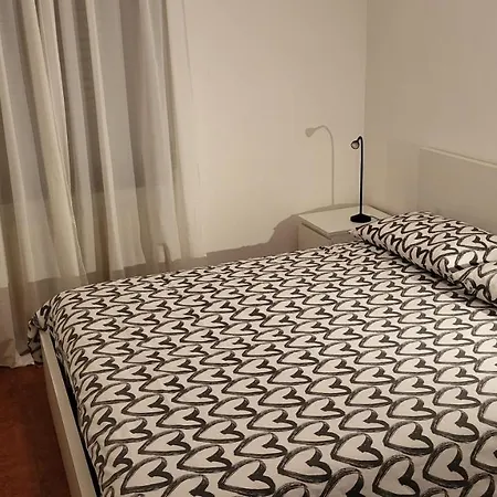 Apartamento Di Fronte All'ospedale Módena