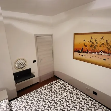 Apartment Di Fronte All'ospedale Modena