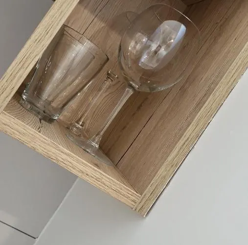 Di Fronte All'ospedale *